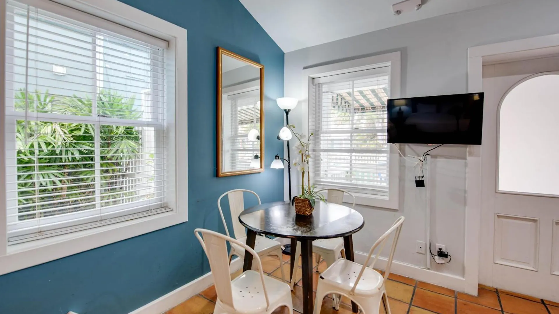 Heron Suite - Southernmost Sanctuary Key West